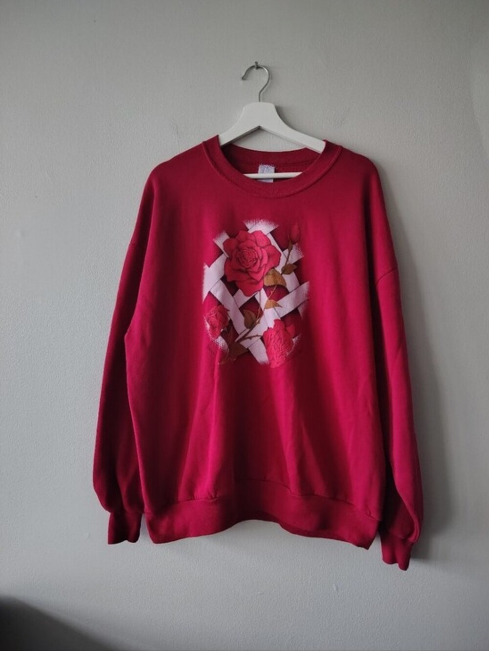 Vintage Russell Red Rose Graphic Sweatshirt
